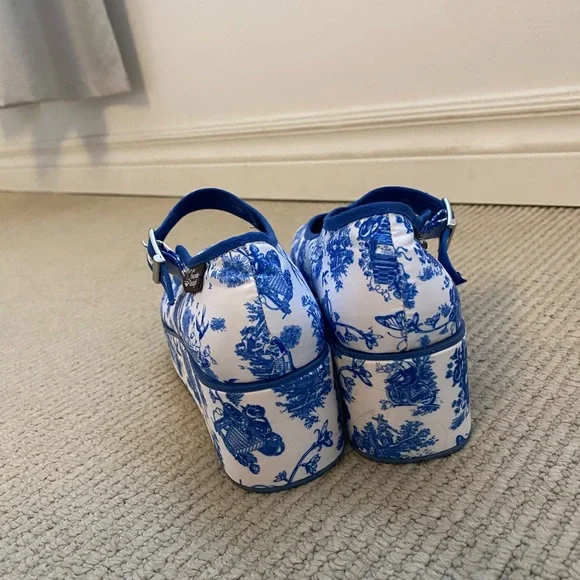 Blue and White Platform Mary Janes - Picture 4 of 6
